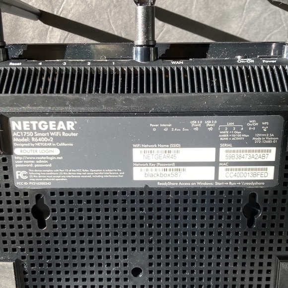 Netgear AC1750 Smart WiFi Router - Picture 4 of 5